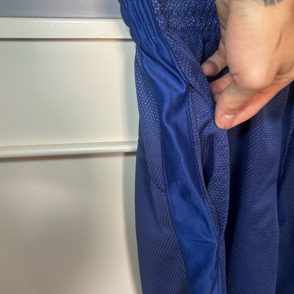 Tapout Men's Navy and Red Athletic Shorts - Picture 7 of 9